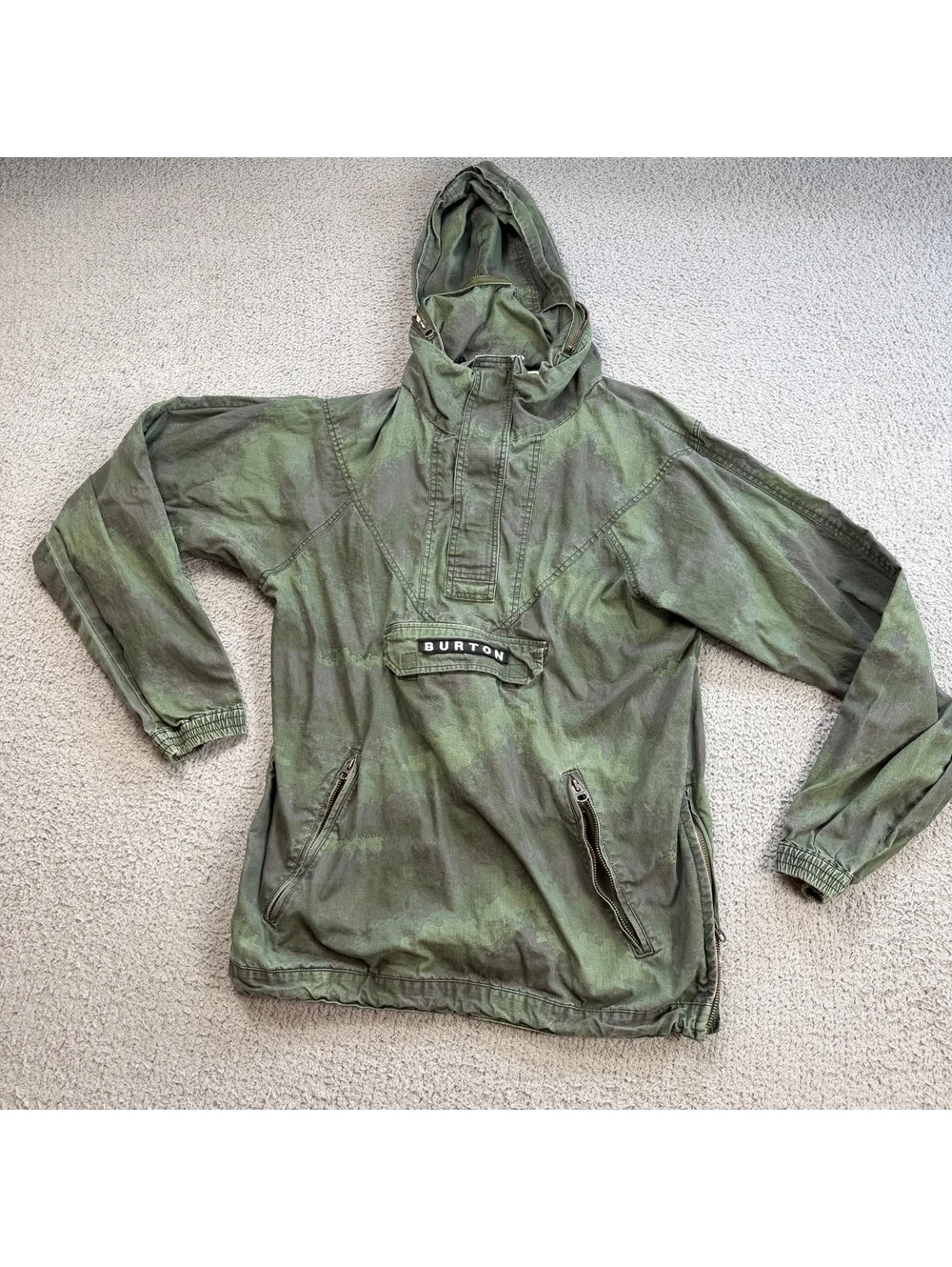 Vintage Burton Surfwear For Snowboarders & Friends Camo Hooded Anorak Jacket S